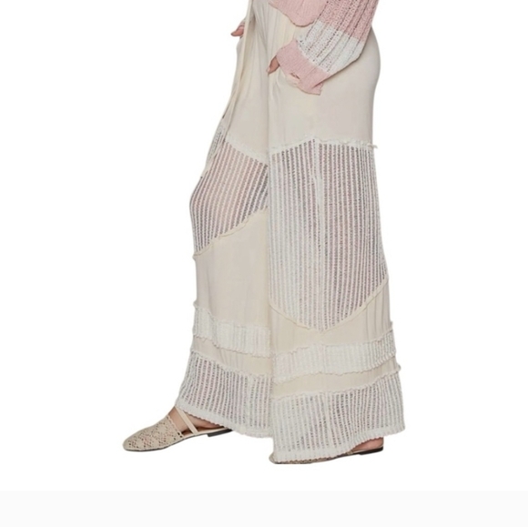 Elegant Cream Wide-Leg Pants - Picture 4 of 4